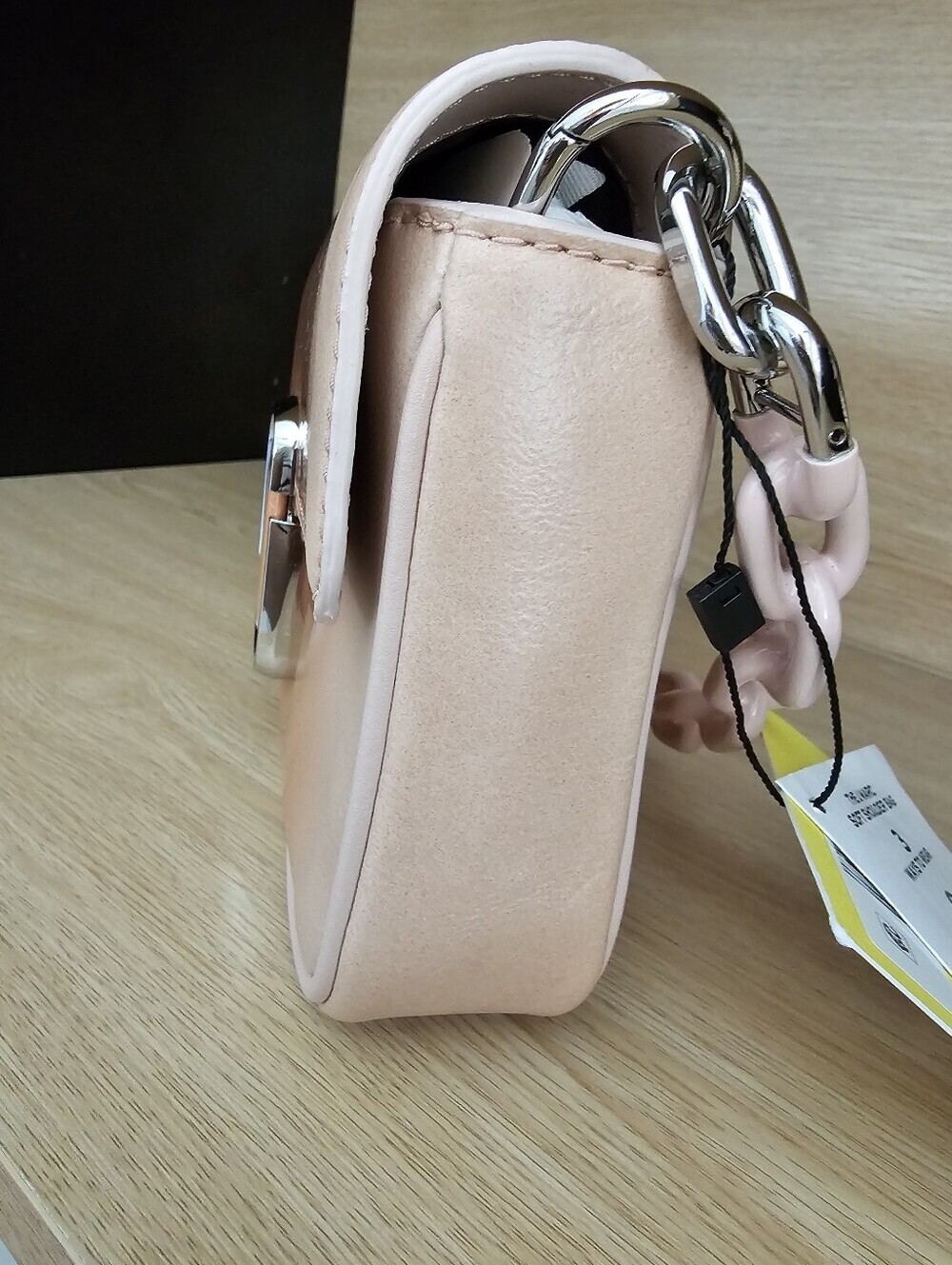 Marc Jacobs The leather shoulder Bag. - Picture 8 of 16